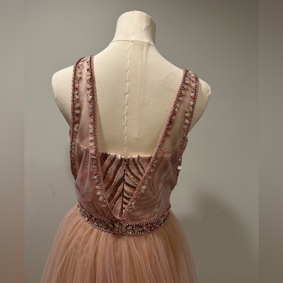 2 in 1! Picture yourself turning heads in this showstopper! NWT sz 6! Gorgeous! - Picture 6 of 10